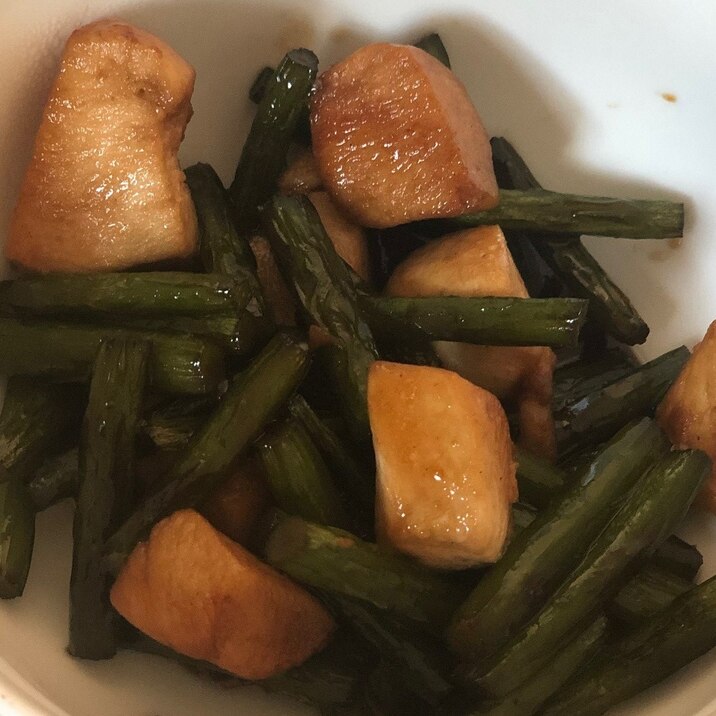 にんにくの芽と鶏肉の甘だれ炒め